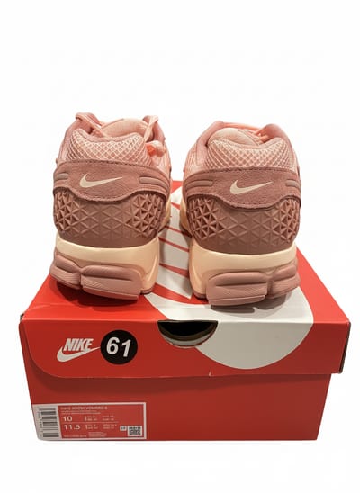 Nike W Zoom Vomero 5 'Pink Oxford' — Women's Size 10